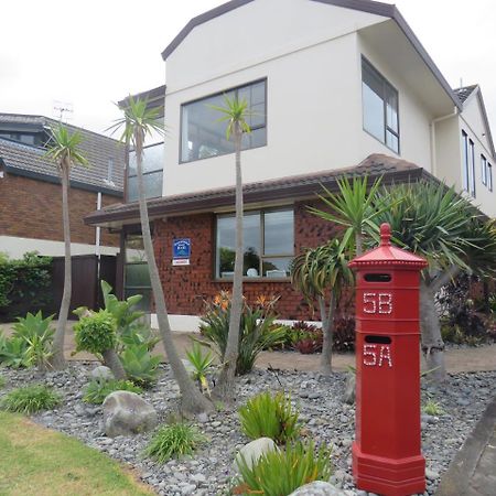 Downtown Mount B And B Mount Maunganui Esterno foto