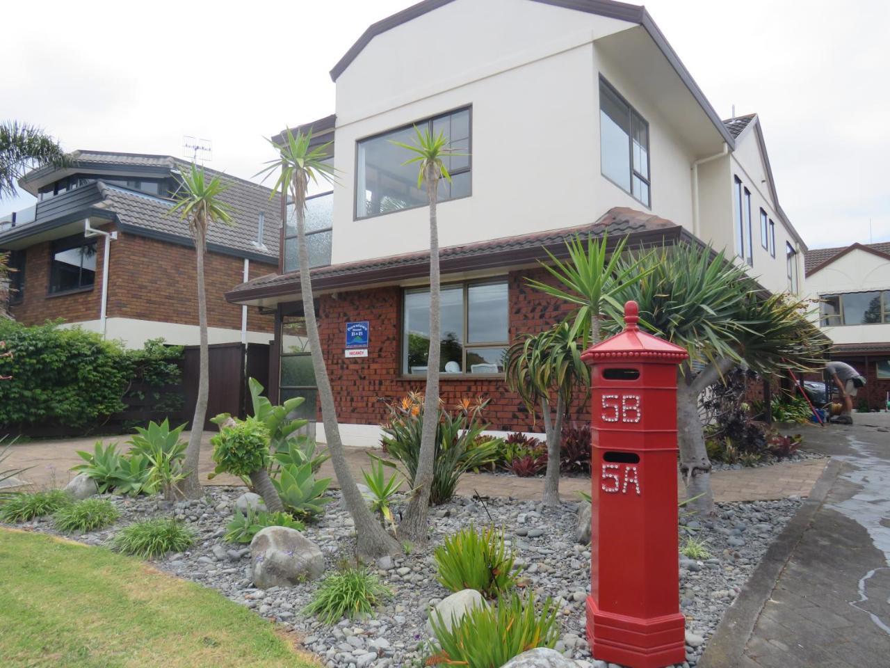 Downtown Mount B And B Mount Maunganui Esterno foto